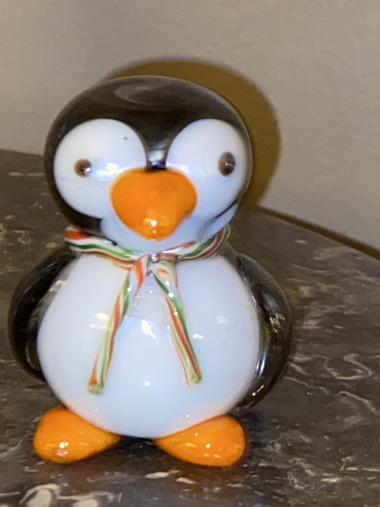 Vintage very cute glass penguin figurine/ firm price thumbnail