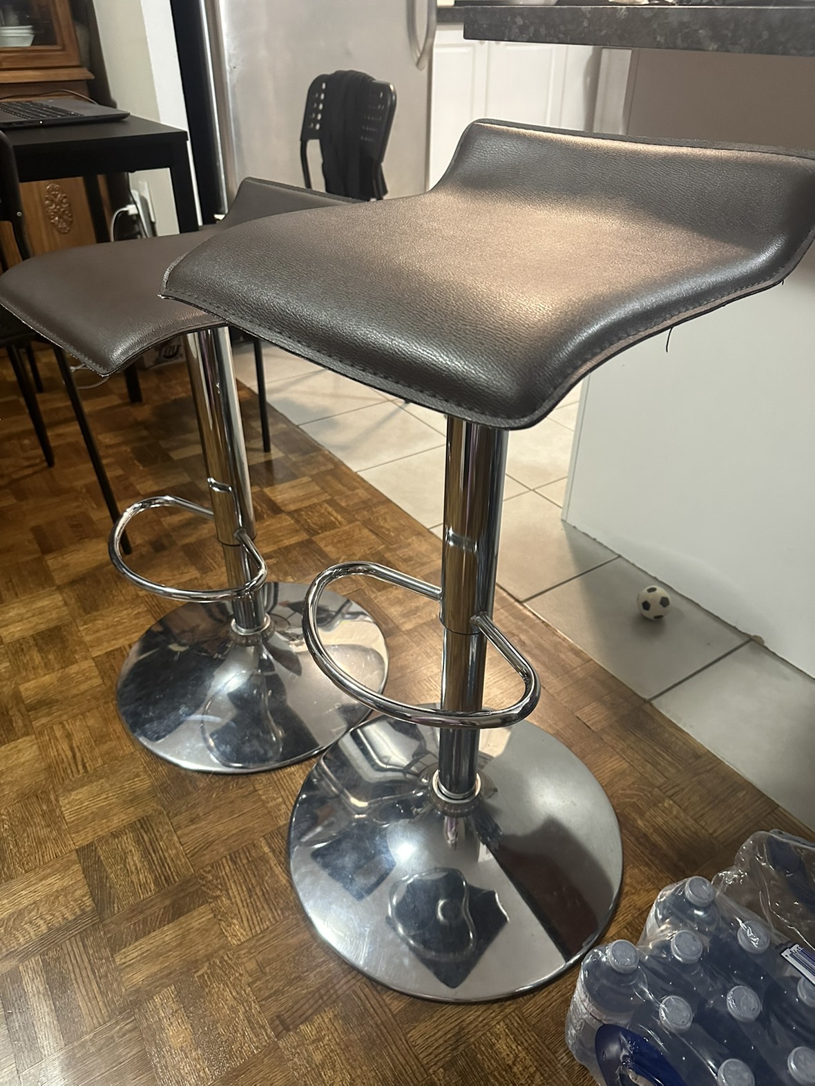 Bar chair