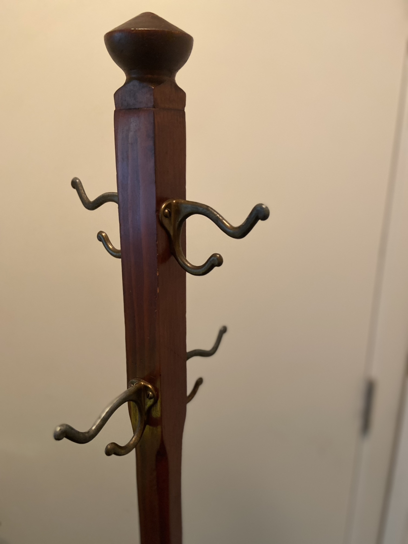 Wooden coat rack ❄️ - photo 2