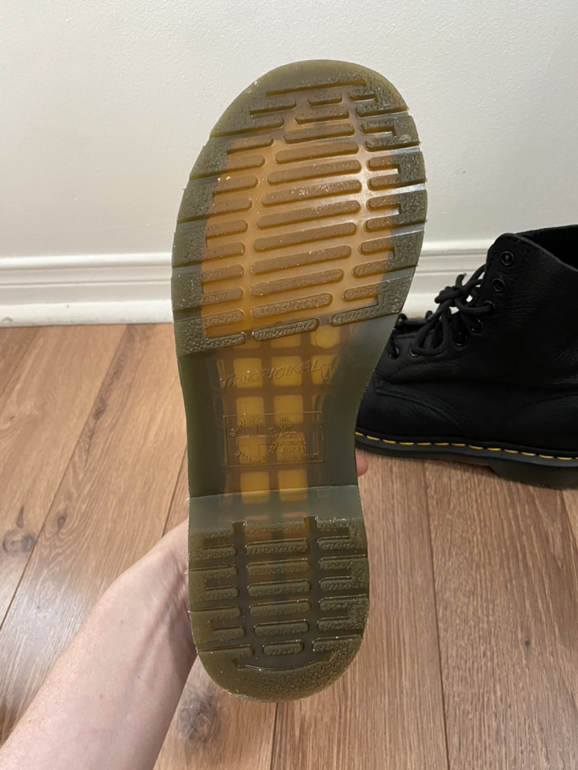 DOC MARTENS 1460 PASCAL LEATHER BOOTS | Like New | Women Size 9 - photo 4