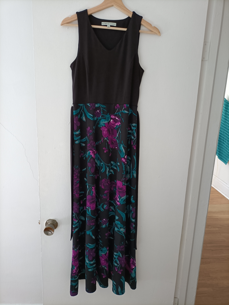 Long dress thumbnail