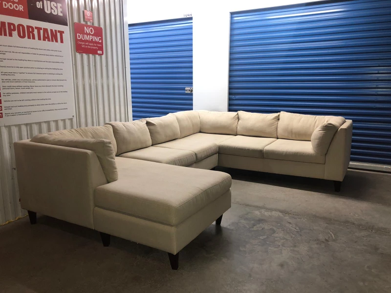 FREE DELIVERY 🚚💨 6 SEATER LIGHT BEIGE L-SHAPED SECTIONAL SOFA thumbnail