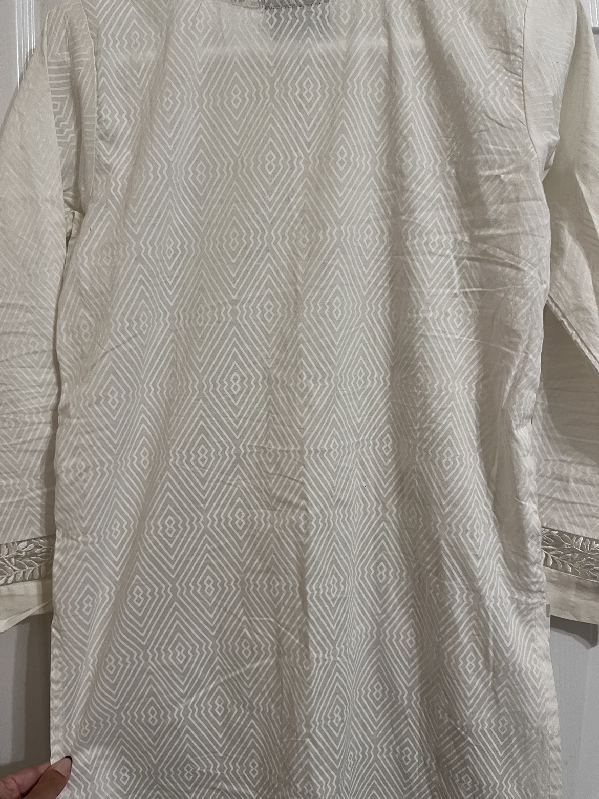 White salwar kamees image indicator(2)