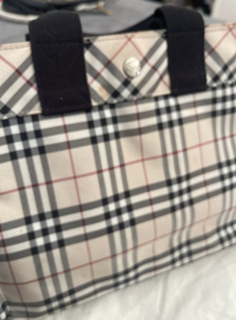 Burberry smal tote - photo 2