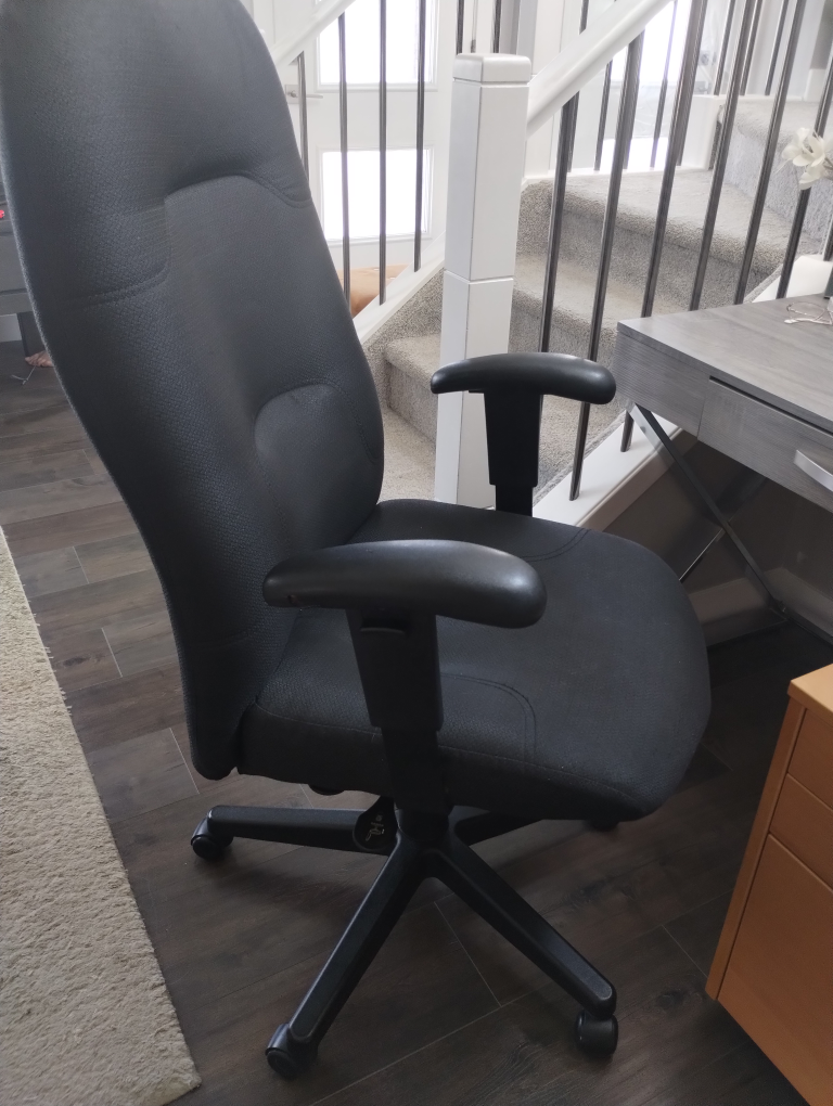 office chair - photo 2