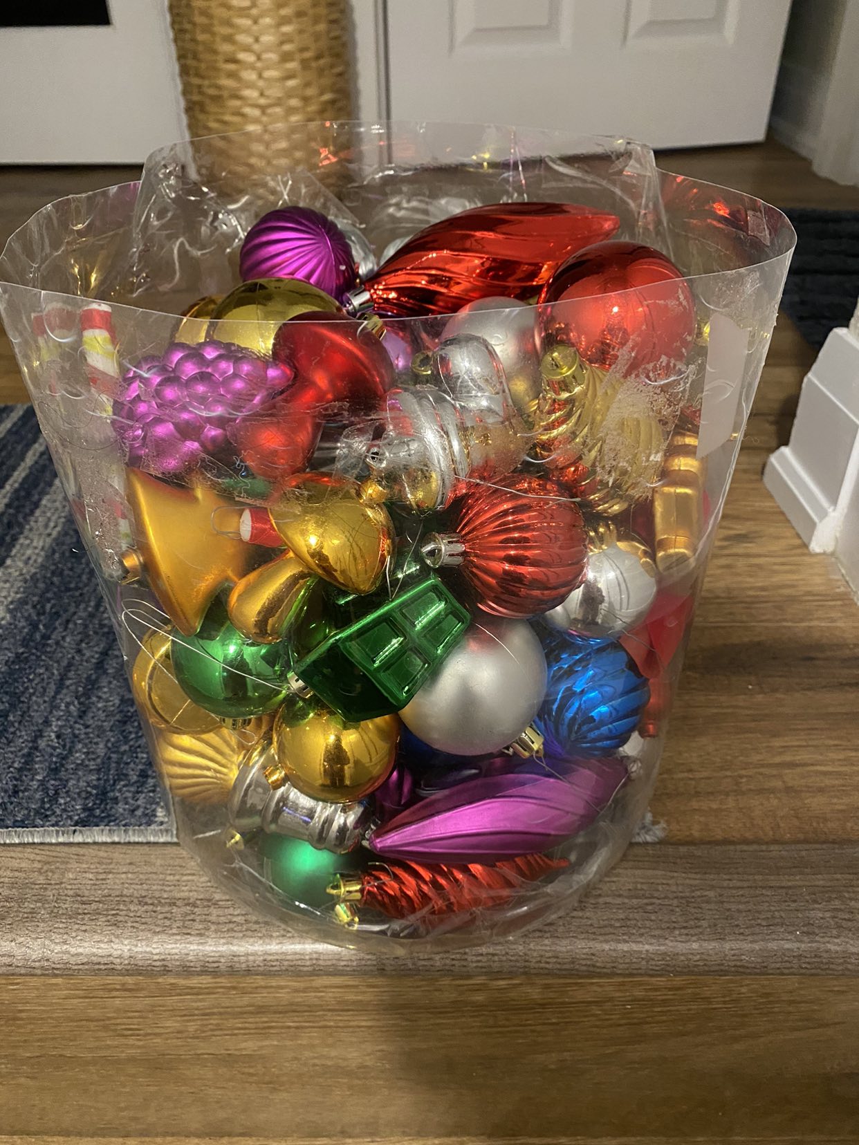 Christmas tree and decoration image indicator(2)