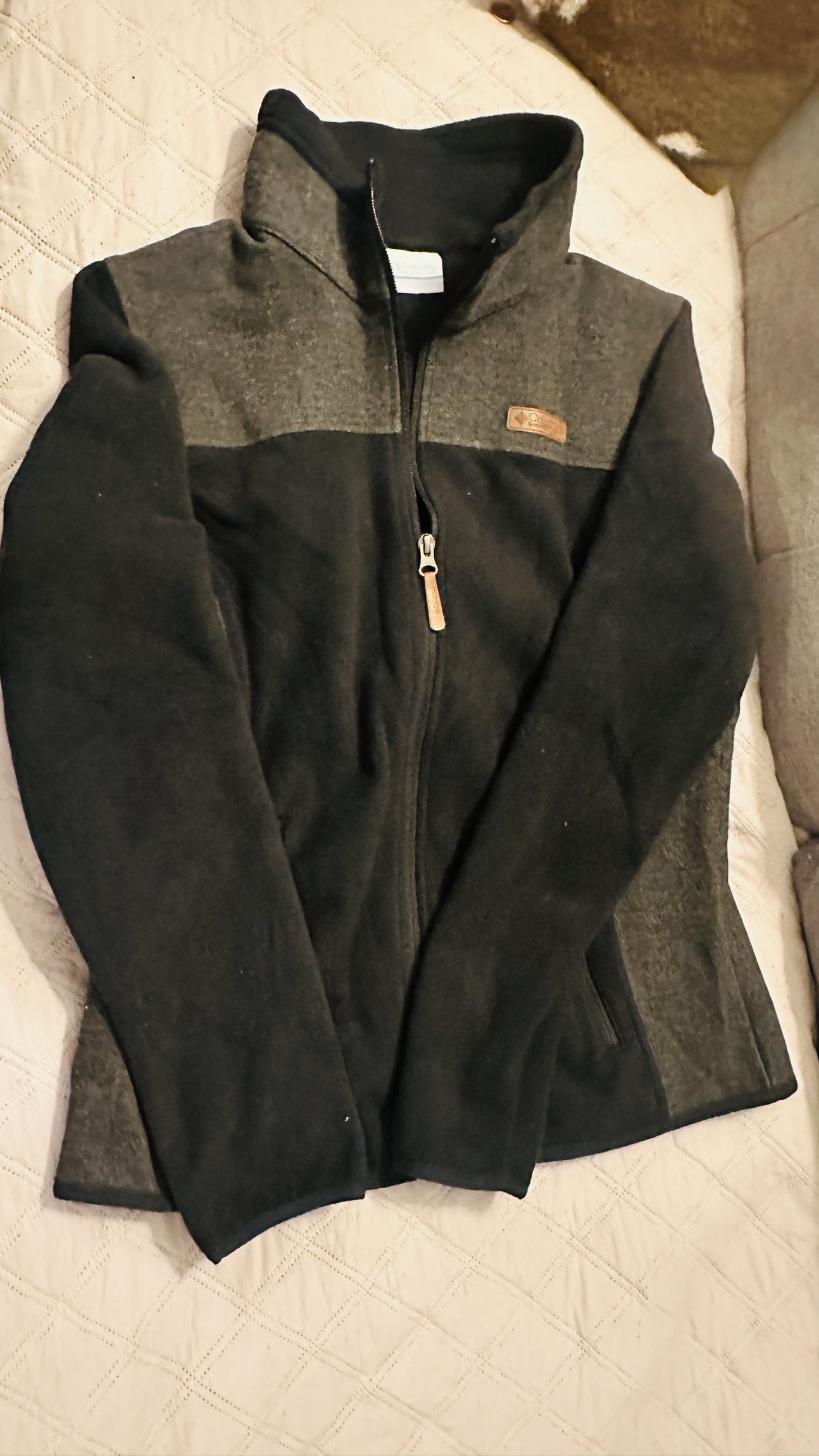 Sweaters, rain jacket - photo 5