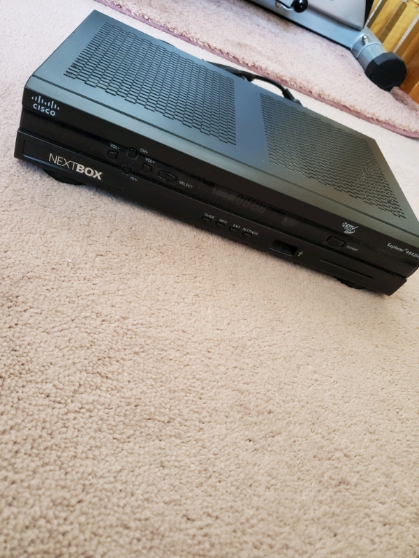 HDTV cable tv box. image indicator(5)