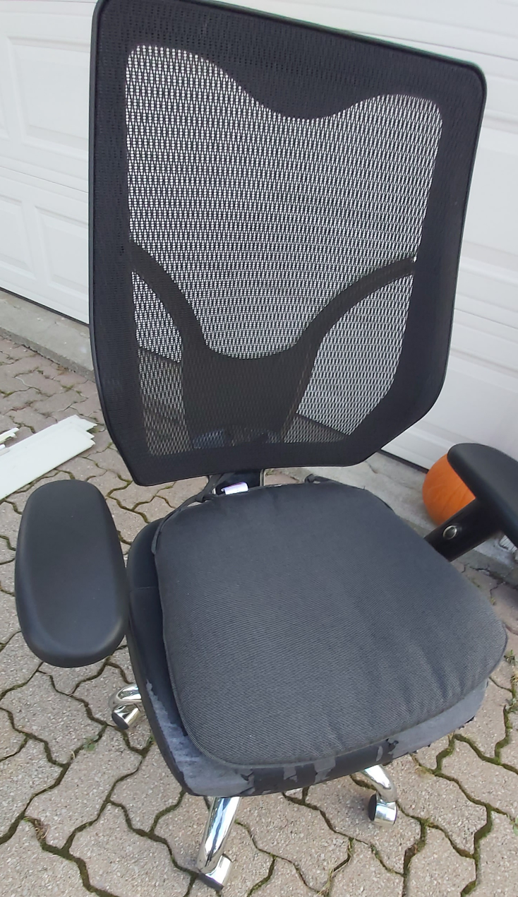 Free chair on wheels # FREECYCLE - photo 3