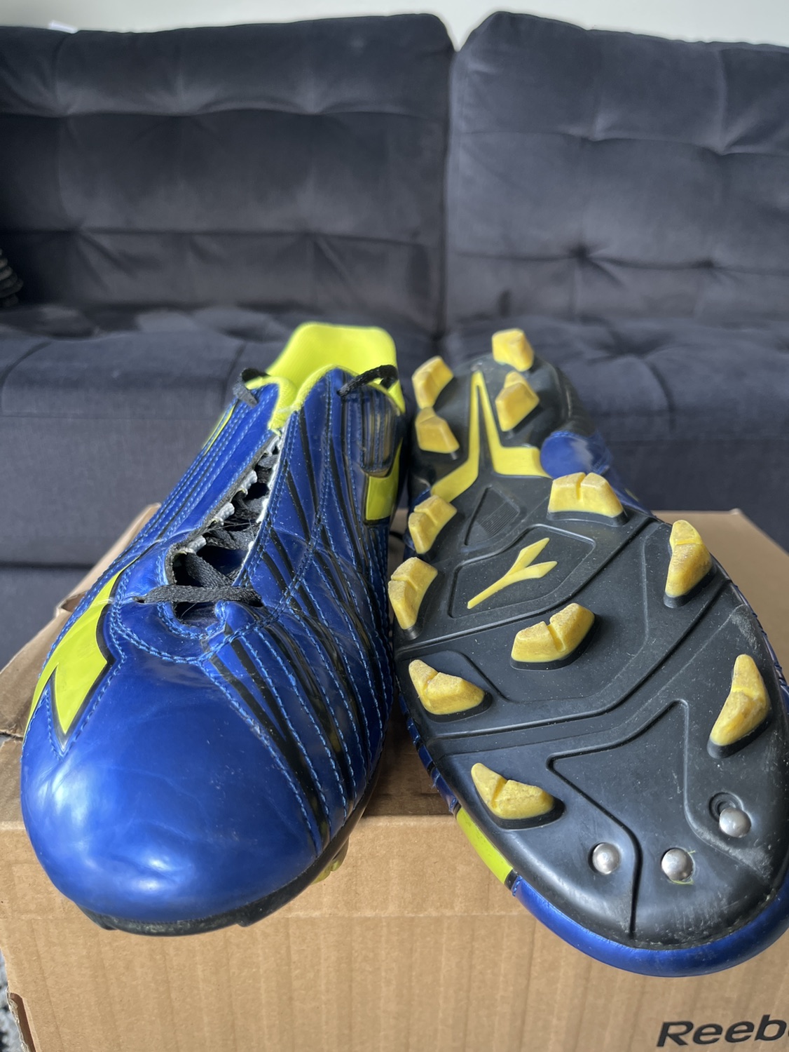 REEBOK QUICK DASH Mens Soccer Cleats US10.5. Blue/Green image indicator(3)