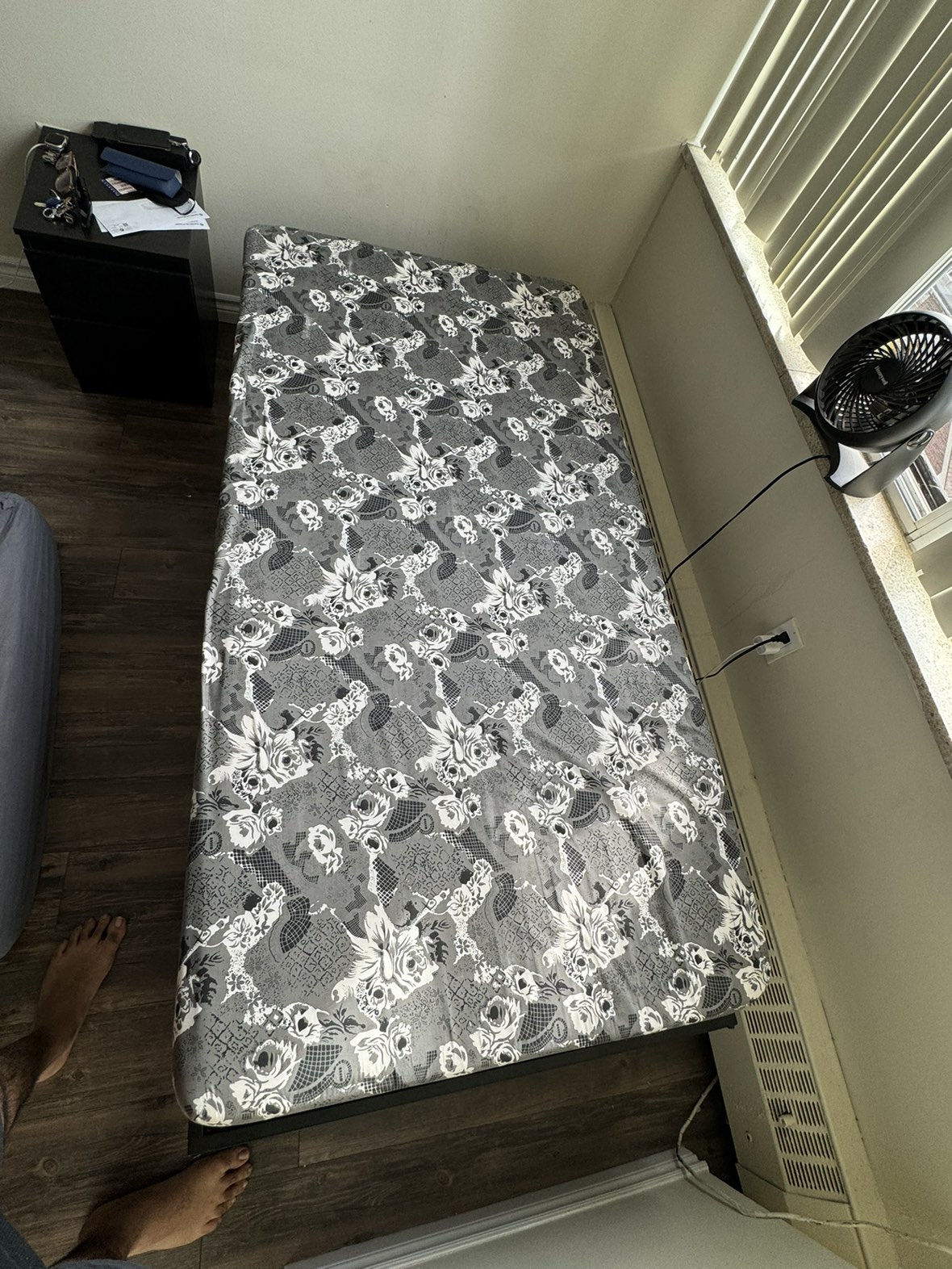 SINGLE/TWIN SIZE MATTRESS FOR SALE