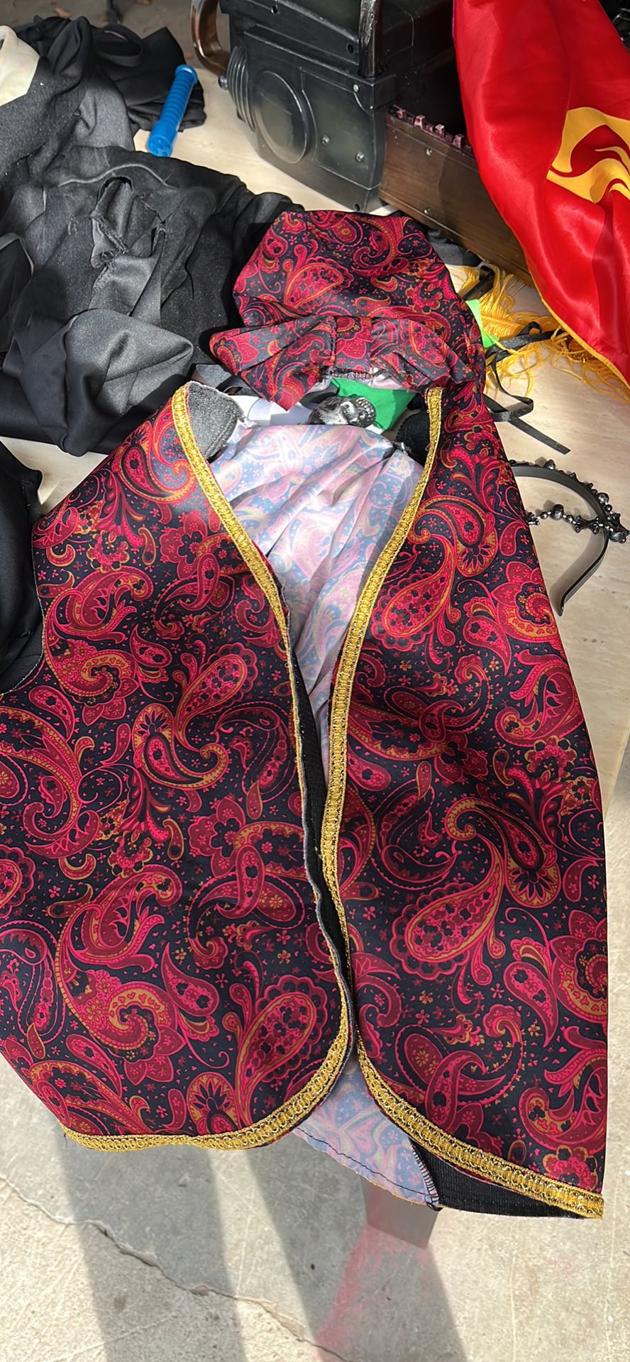 Halloween costumes image indicator(5)