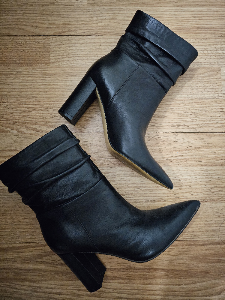 marc fisher black boots
