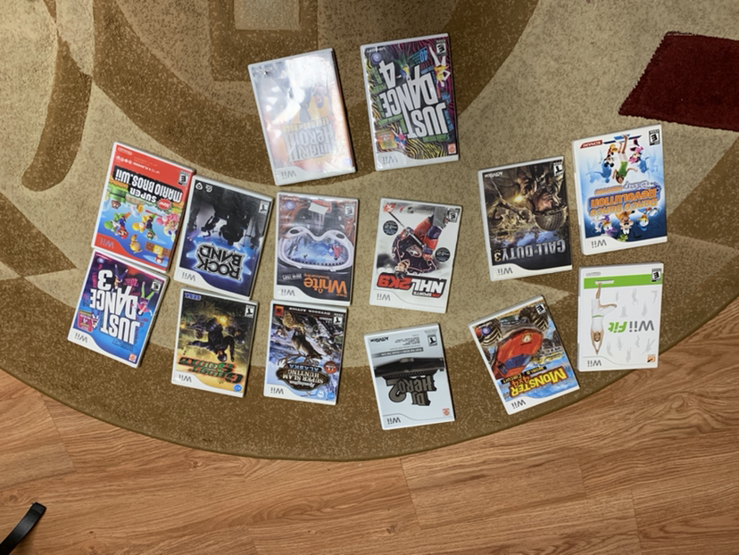 Nintendo Wii + Games - photo 3