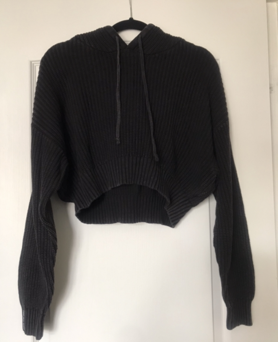 Cropped Hoodie Sweater image indicator(3)