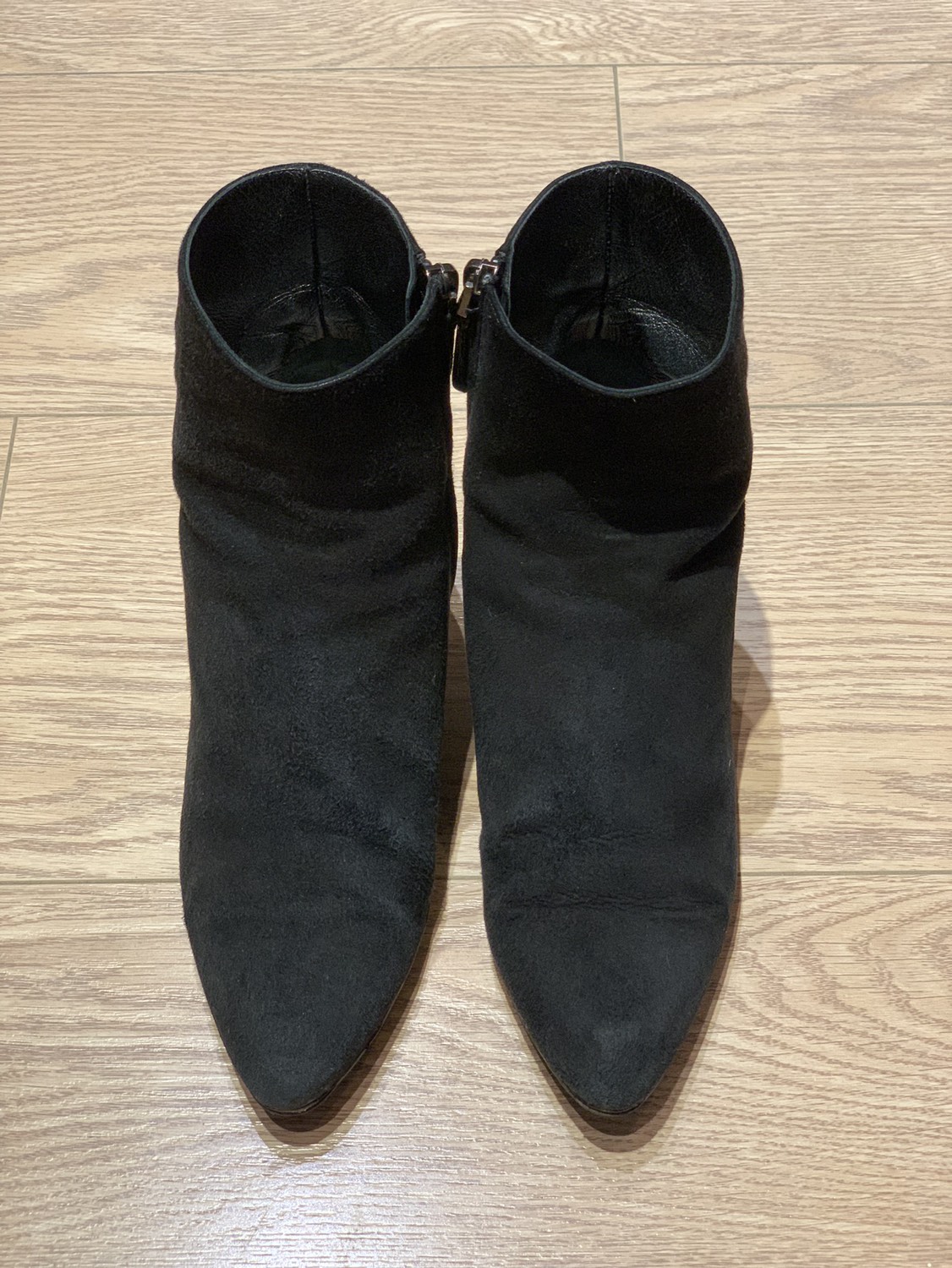 ALAIA SUEDE BOOTS WITH CLEAR HEElS size 35 thumbnail