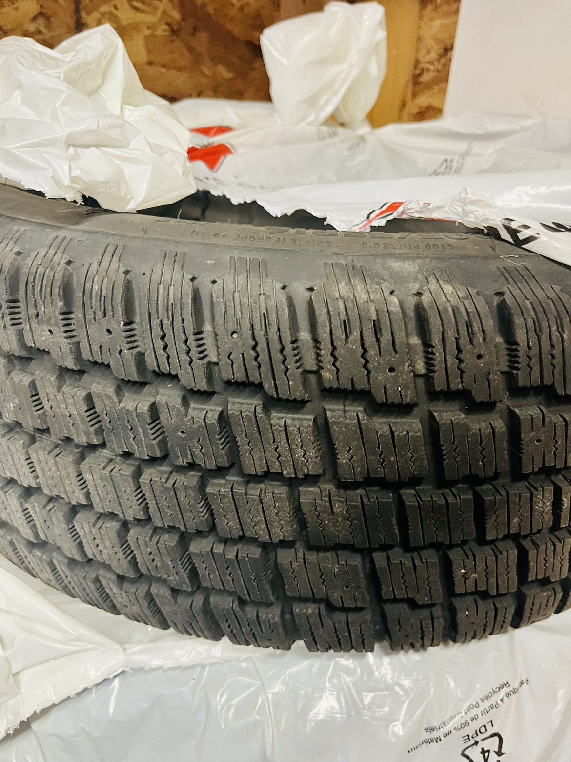 205/55/R16 Winter tires with Rims - photo 2