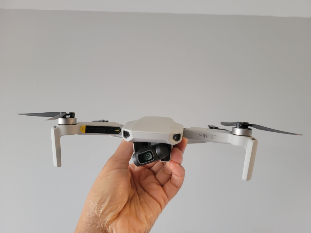 DJI MINI SE DRONE, PRICE IS FIRM! - photo 4