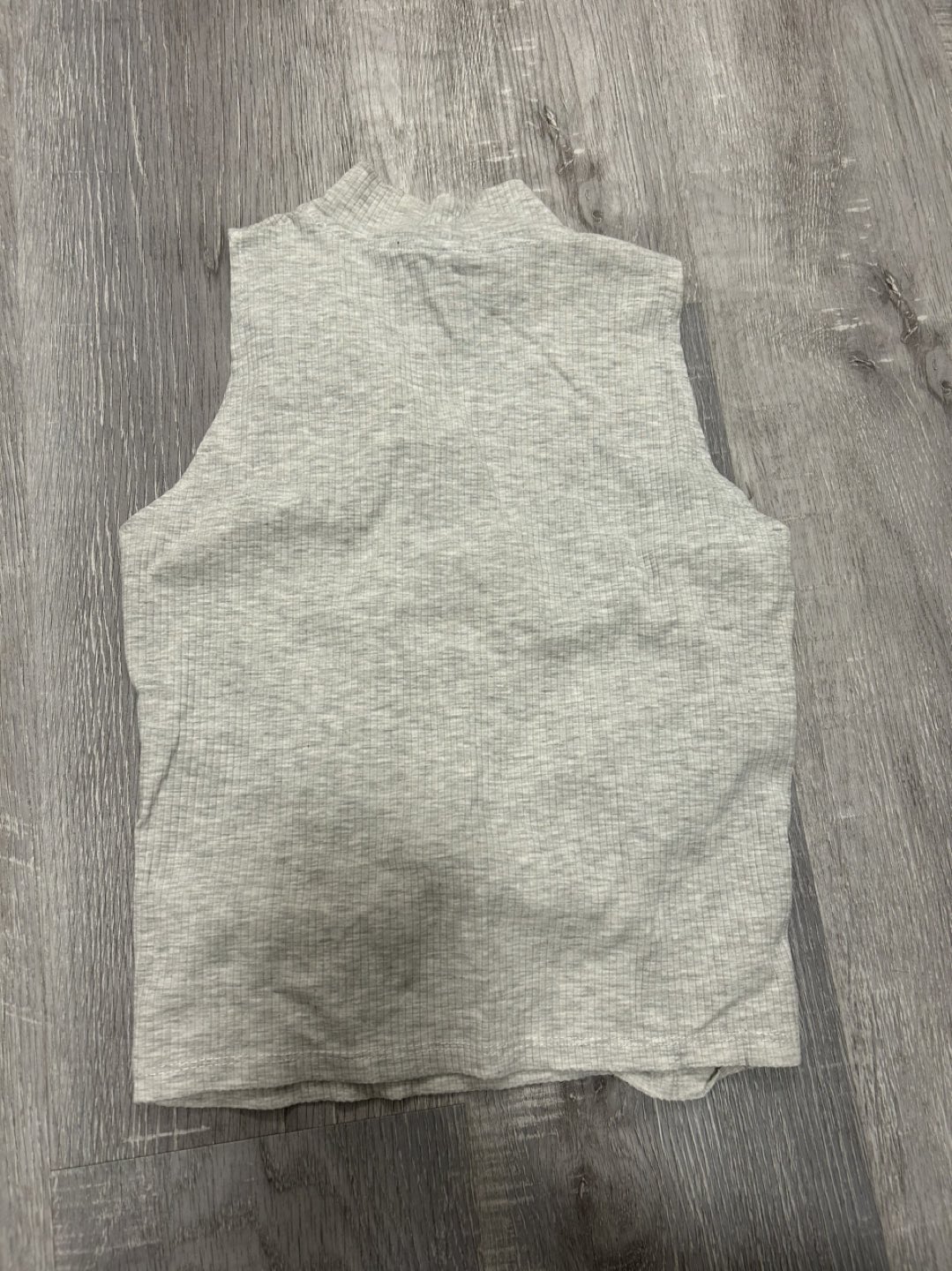 Gray Tank Top image indicator(2)