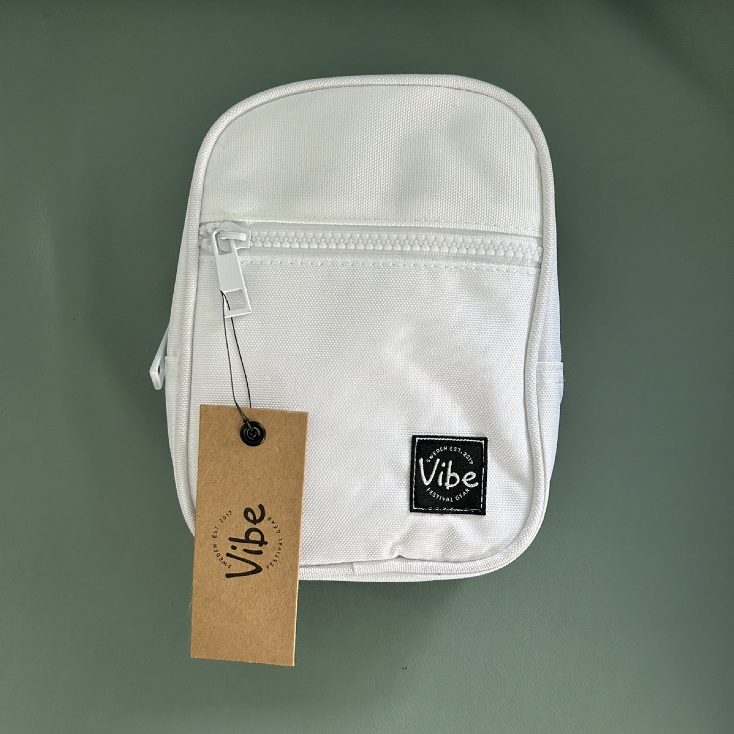 White Crossbody Sling bag NO STRAPS 🦃