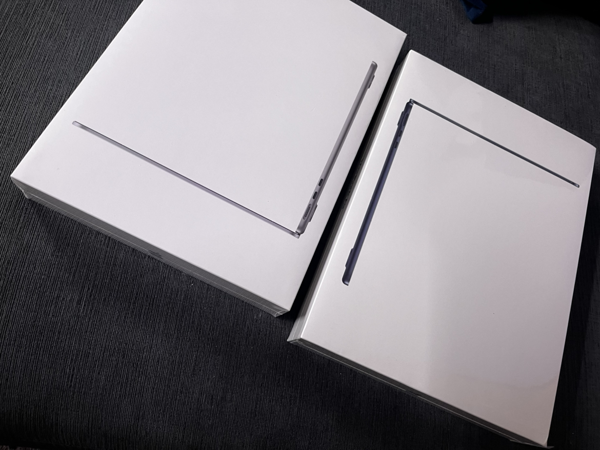 2 new MacBook Air