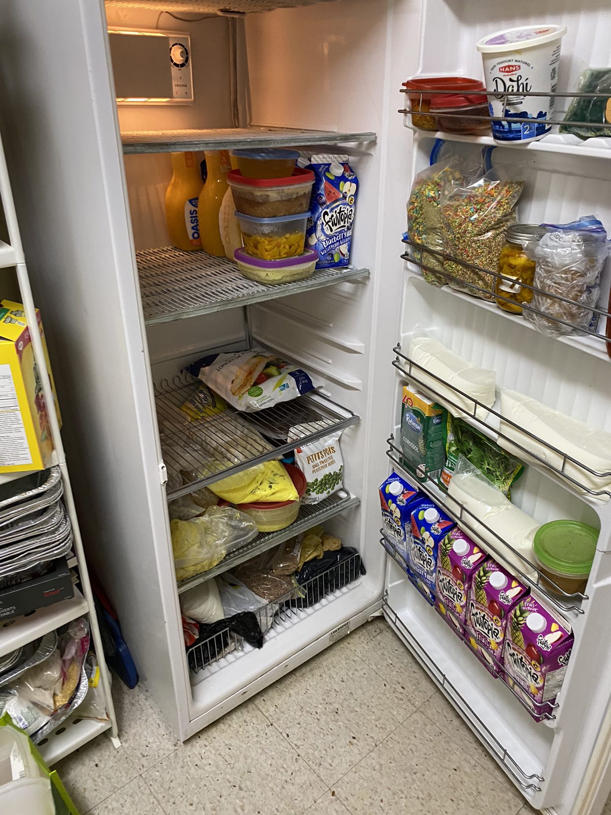 UPRIGHT FREEZER IN EXCELLENT WORKING CONDITION