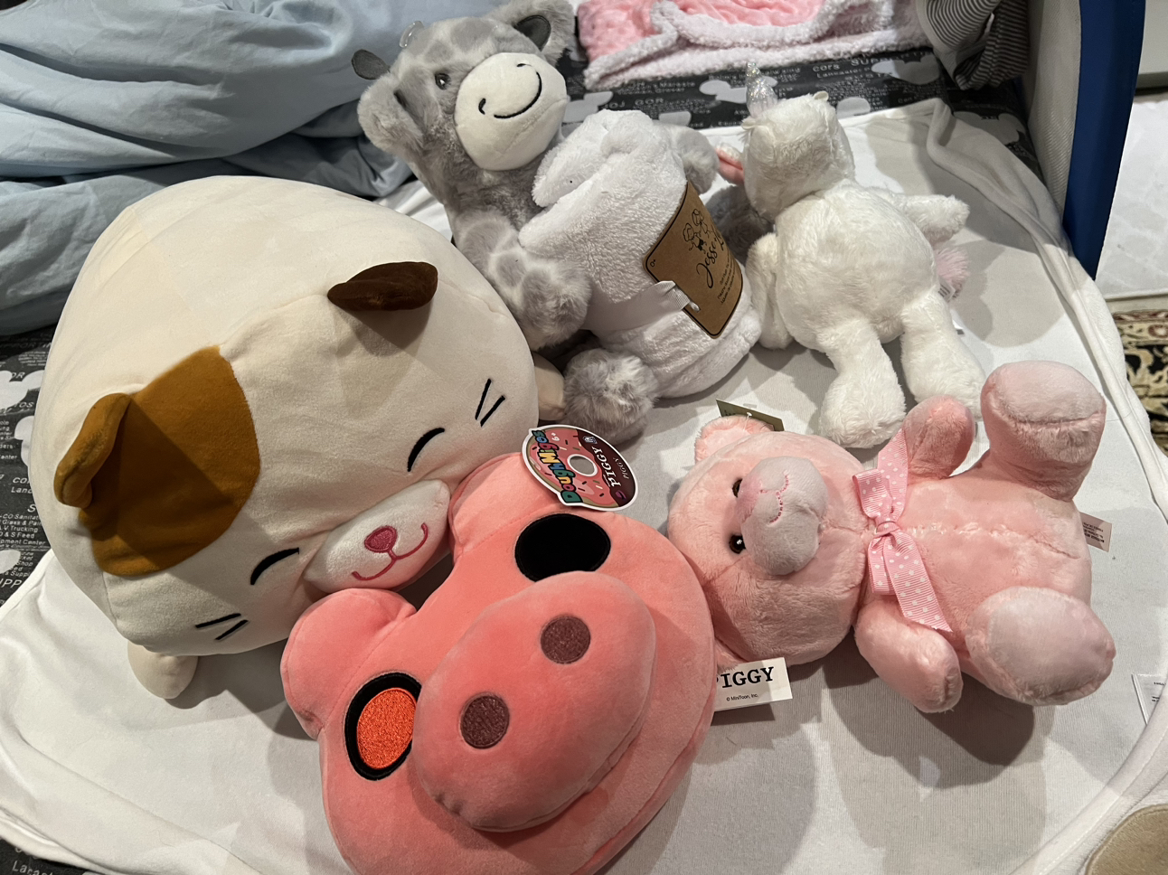 Bundle: Stuff Toys thumbnail