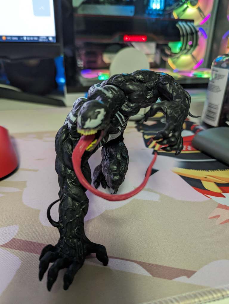 Venom Figure - photo 2