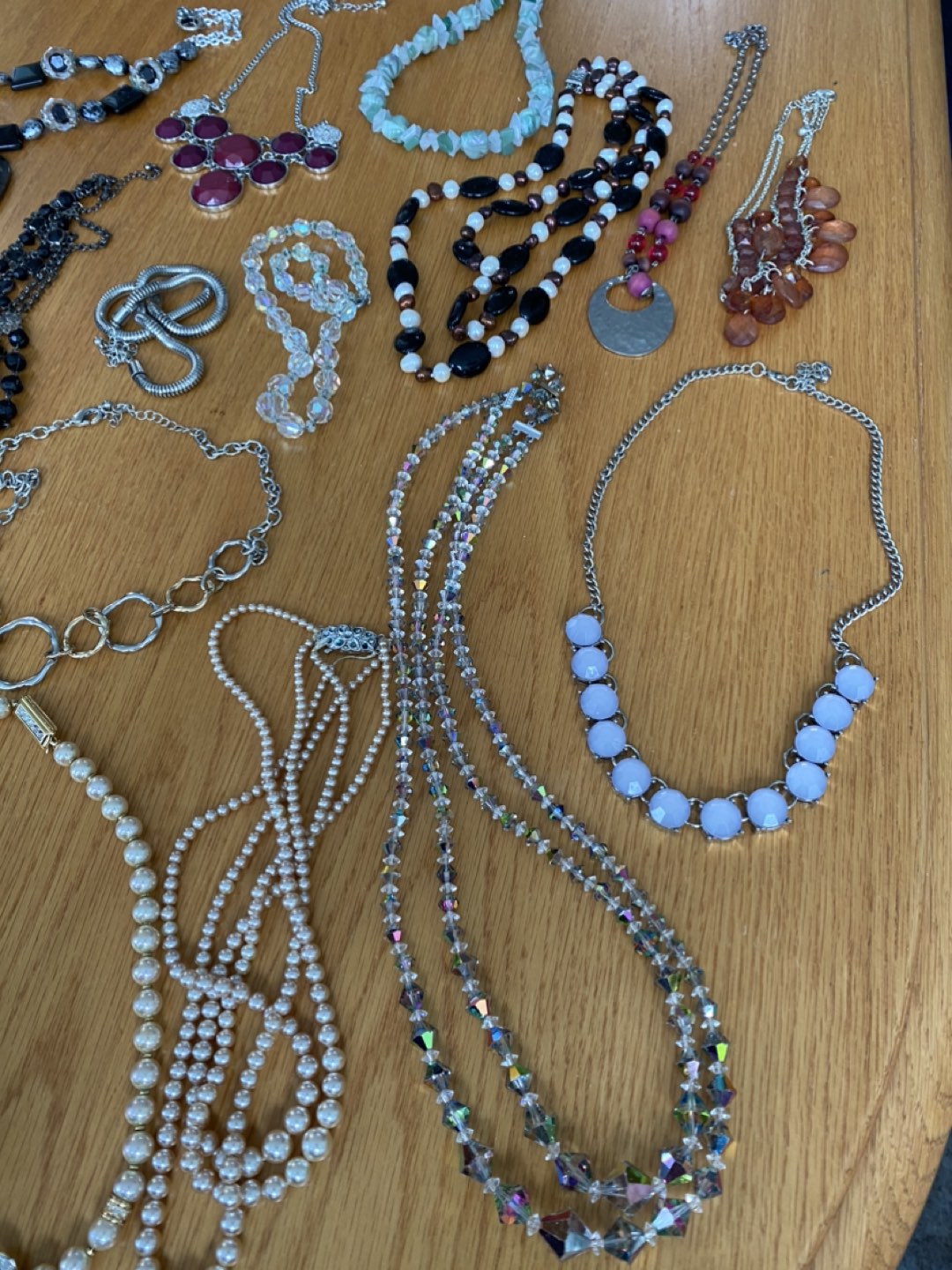 Jewelry, miscellaneous lot image indicator(6)