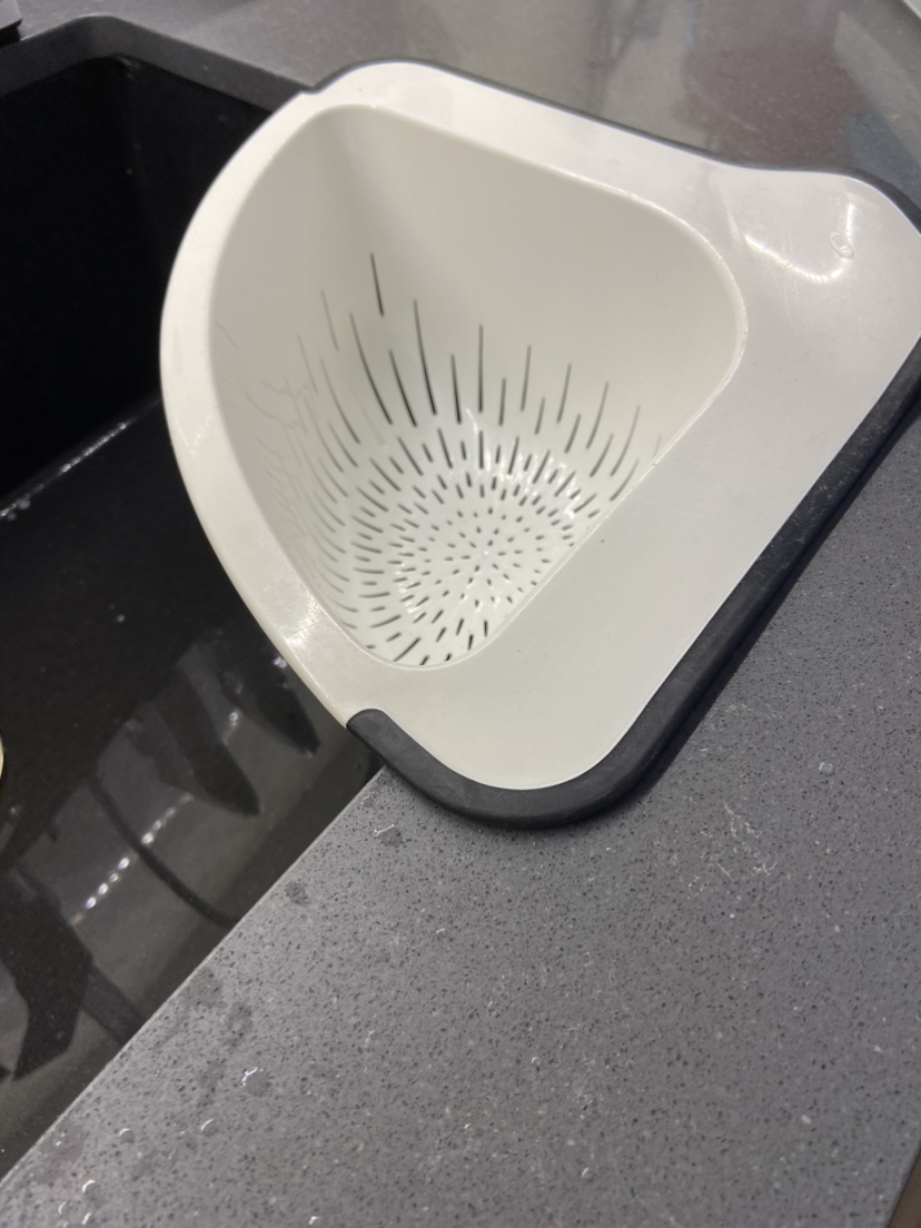OXO GOOD GRIPS OVER THE COUNTER COLANDER image indicator(4)