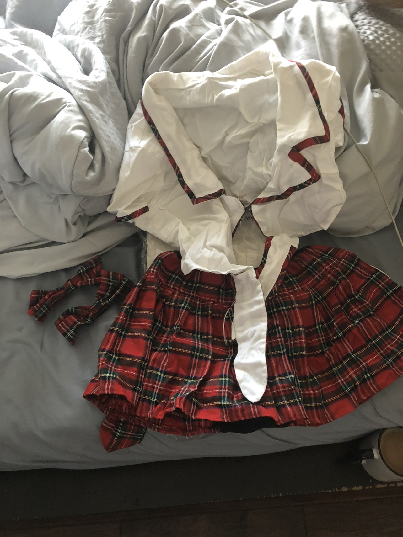 Halloween costume image indicator(2)