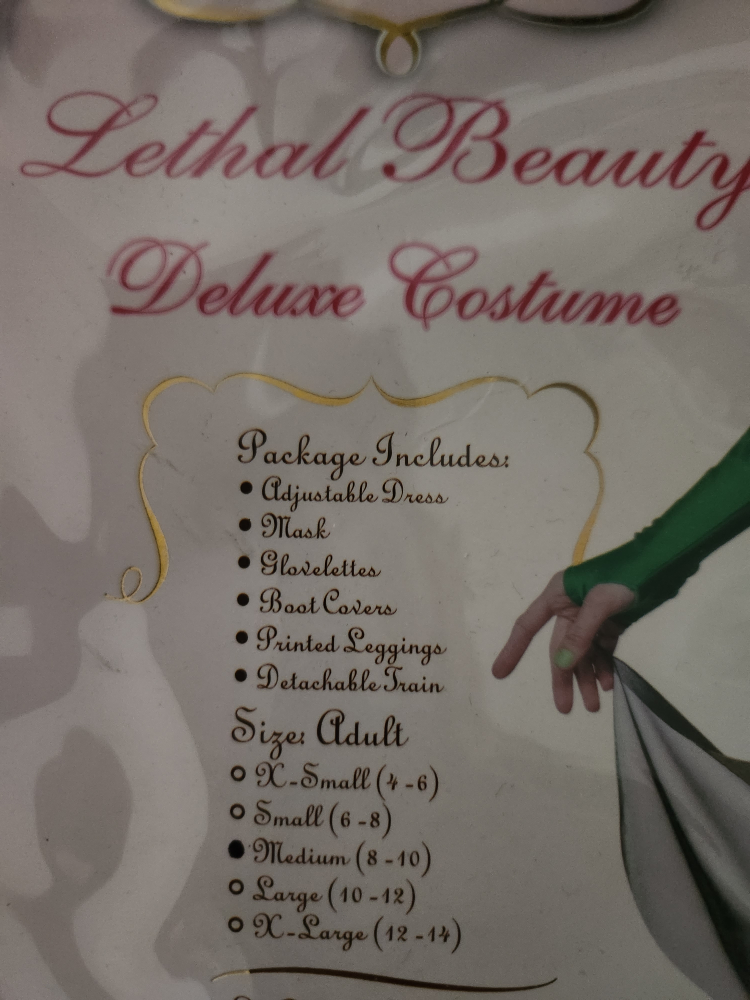 Halloween costume Poison Ivy/Lethal Beauty image indicator(5)