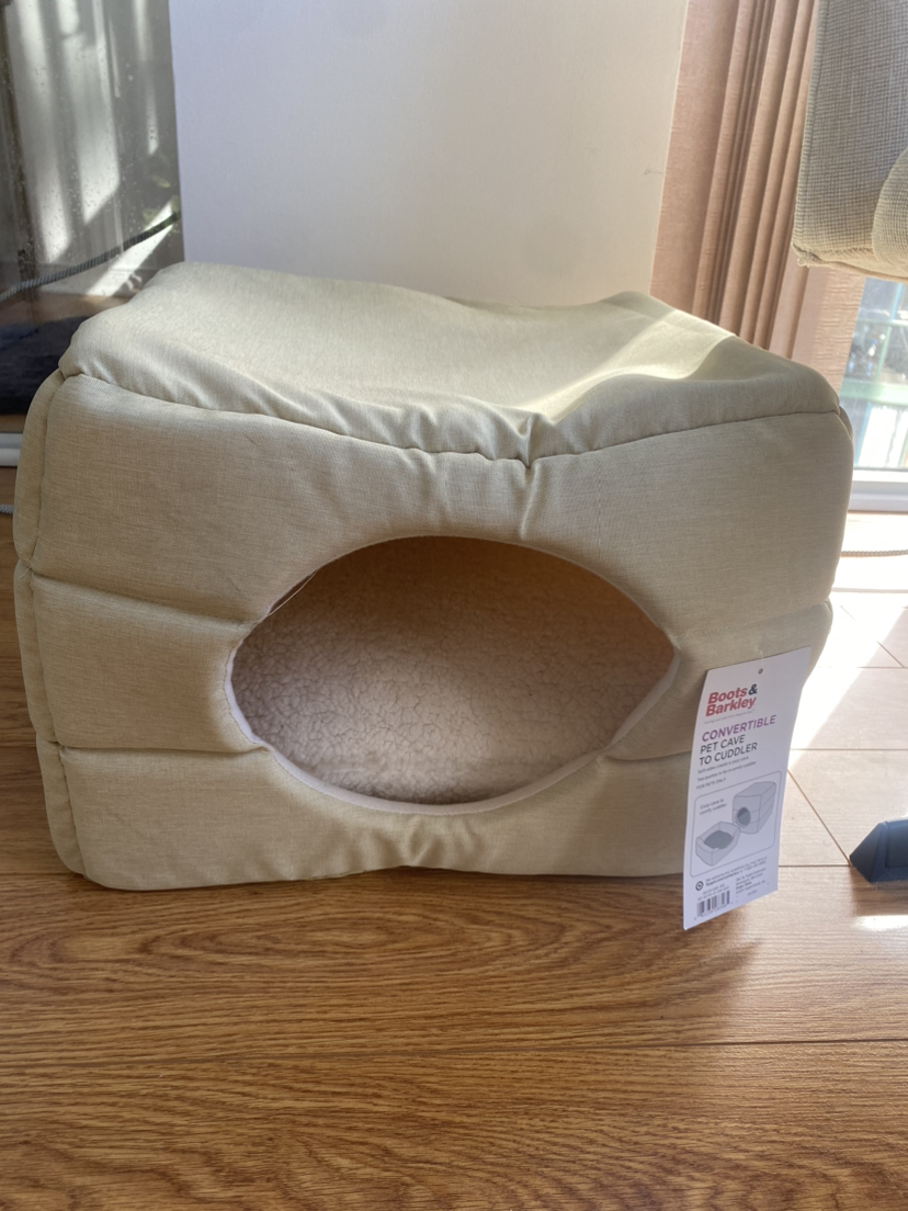 Convertible dog bed