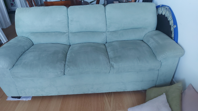 Couch thumbnail