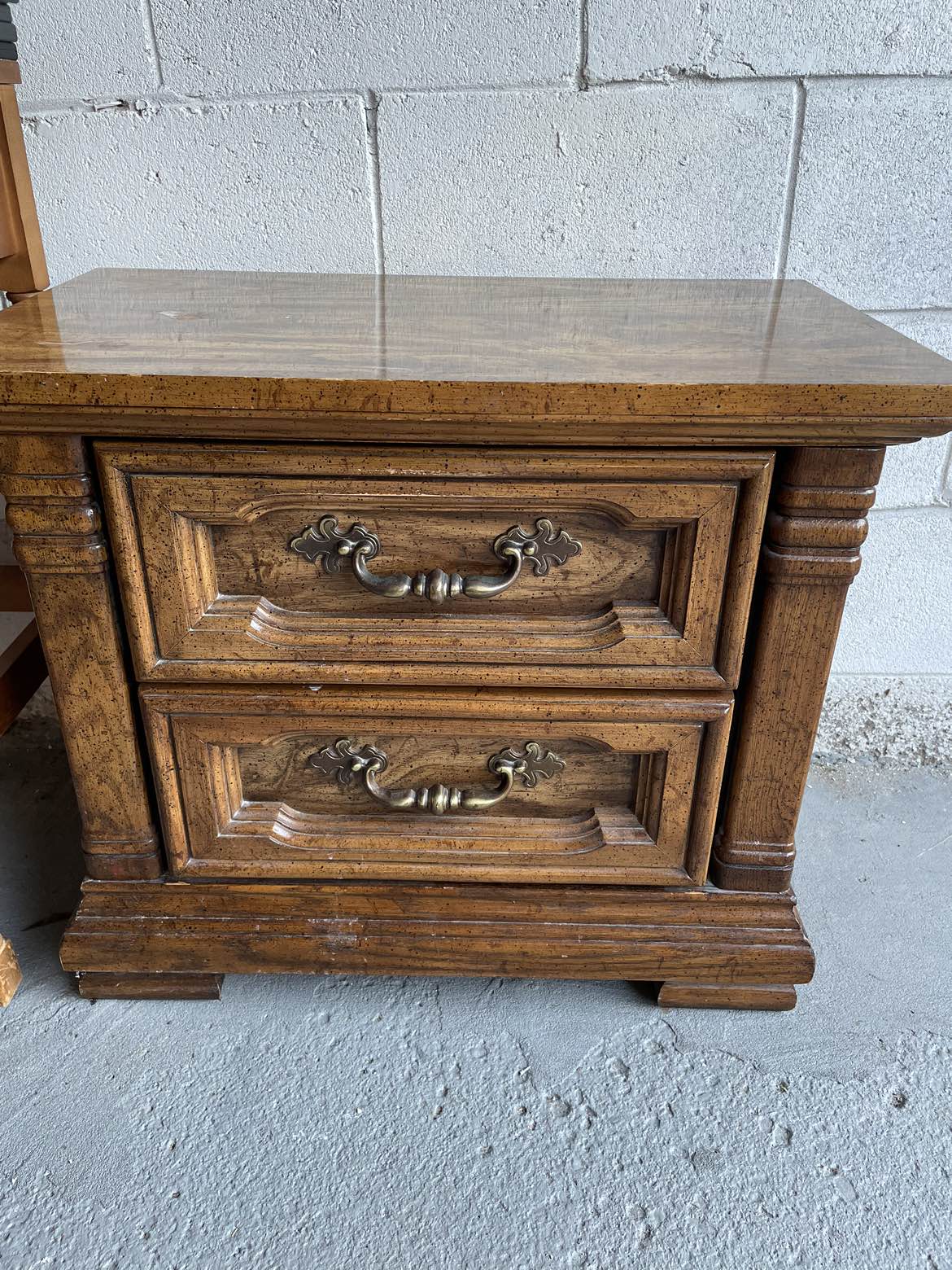 Side table thumbnail