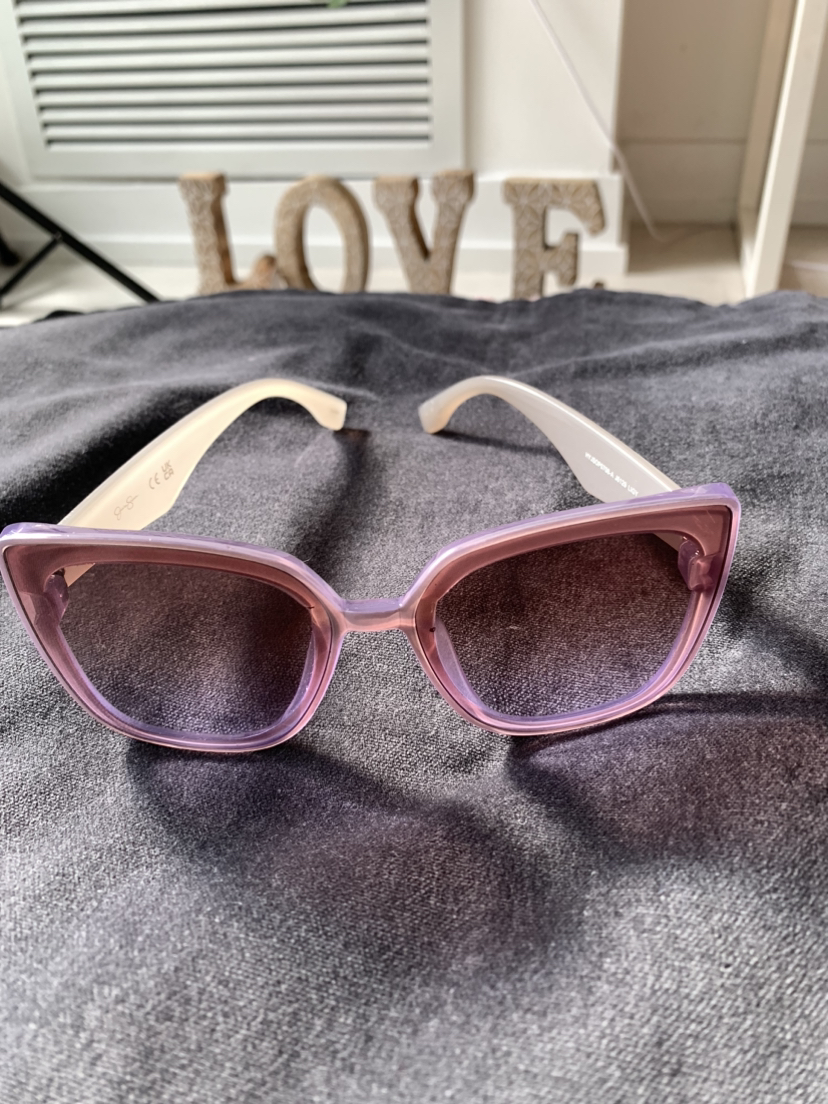 Purple Sunglasses 100% UV protection thumbnail