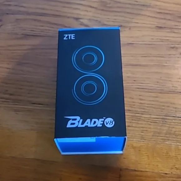 ZTE Blade v8 Cell Phone - locked to UK thumbnail