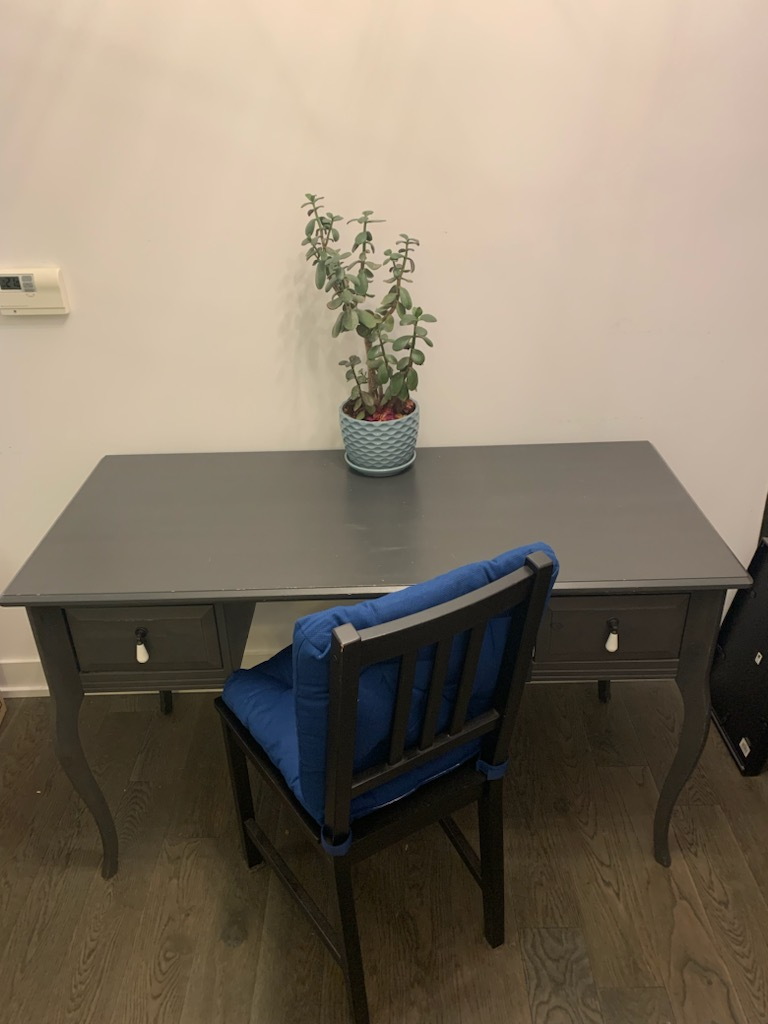 Gray desk - photo 3