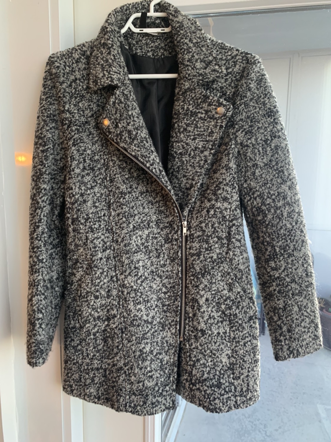 Fall coat image indicator(2)