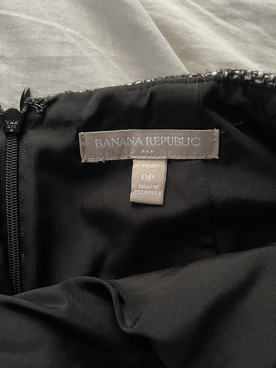 Banana Republic Grey Skirt 🦃 image indicator(3)