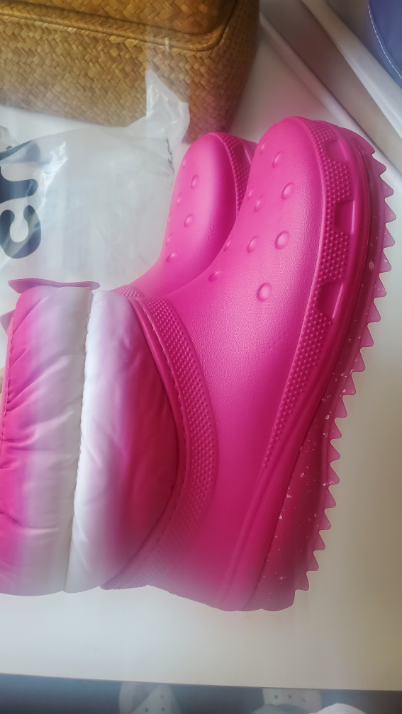 crocs neo puff boots - photo 2
