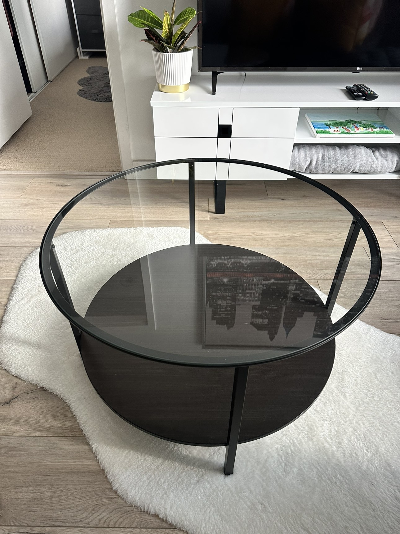 Ikea Round Coffee Table thumbnail