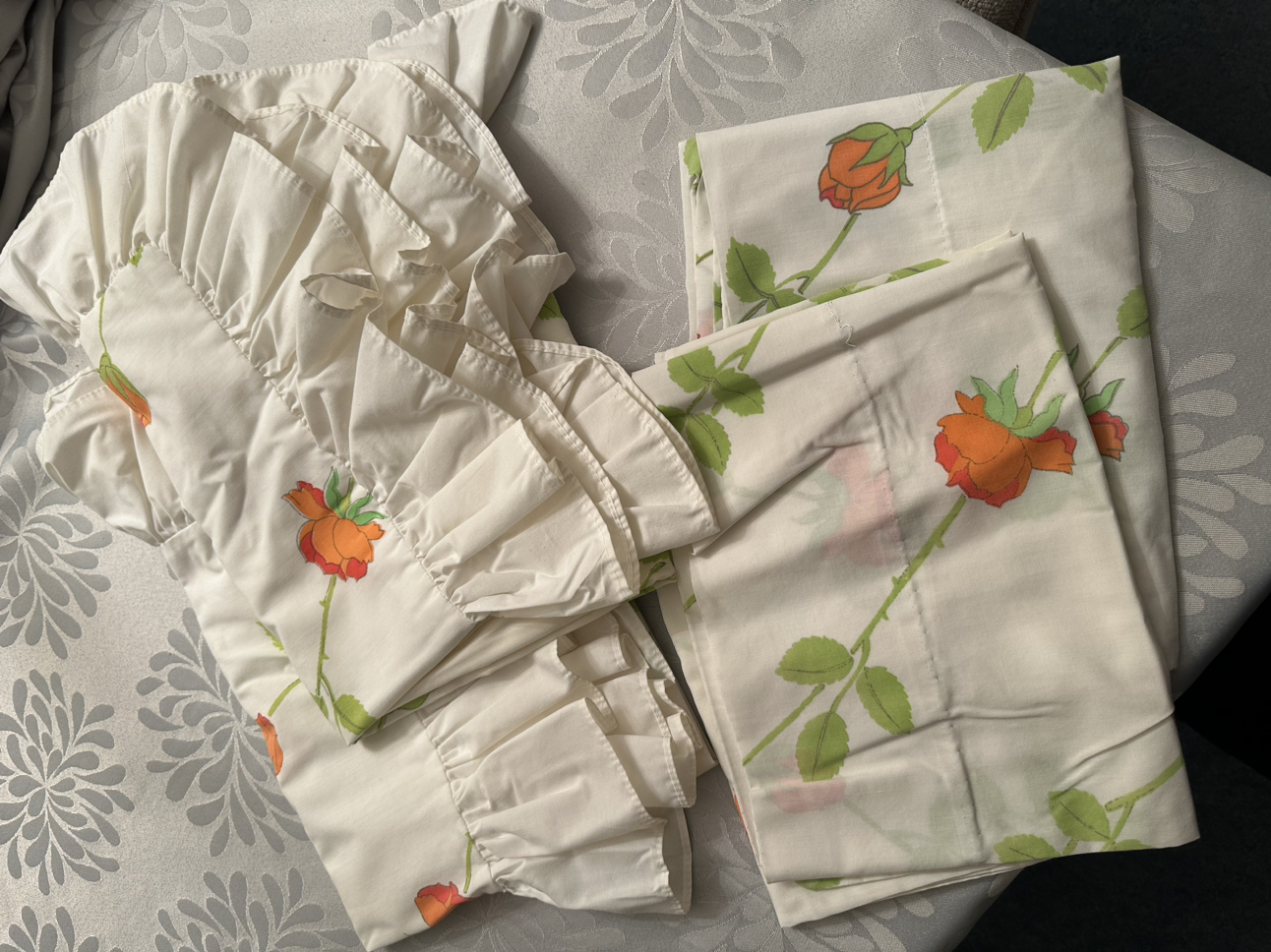 Comforter, sheet set and bedskirt - photo 5