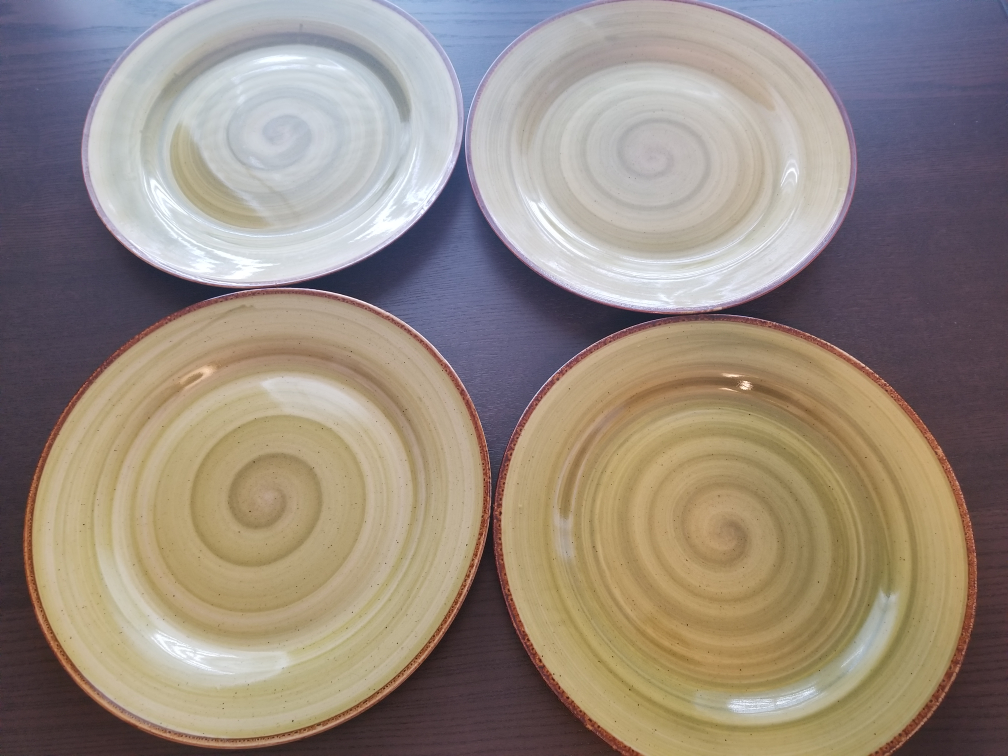 Dinnerware Set with Mugs (16 pc set) - photo 4