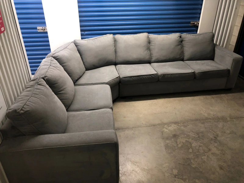 FREE DELIVERY 🚚💨 6 SEATER SOFT GREY SECTIONAL SOFA/COUCH thumbnail