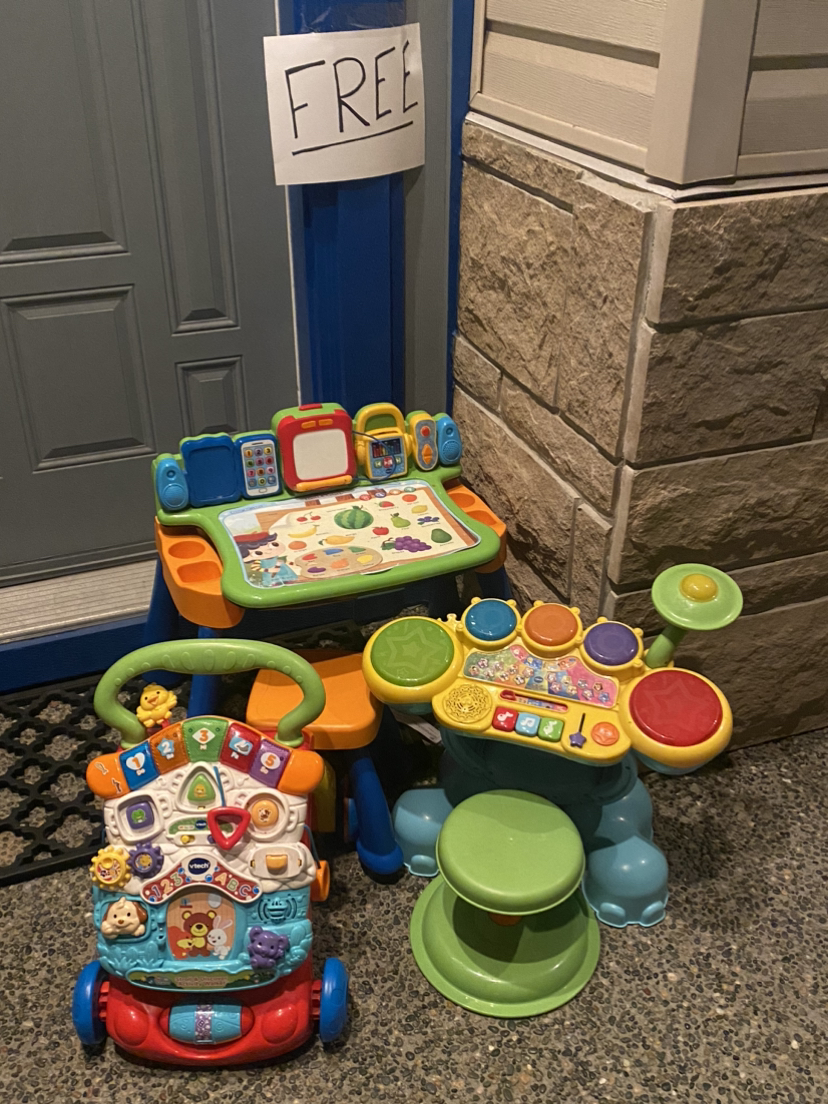 Free toys