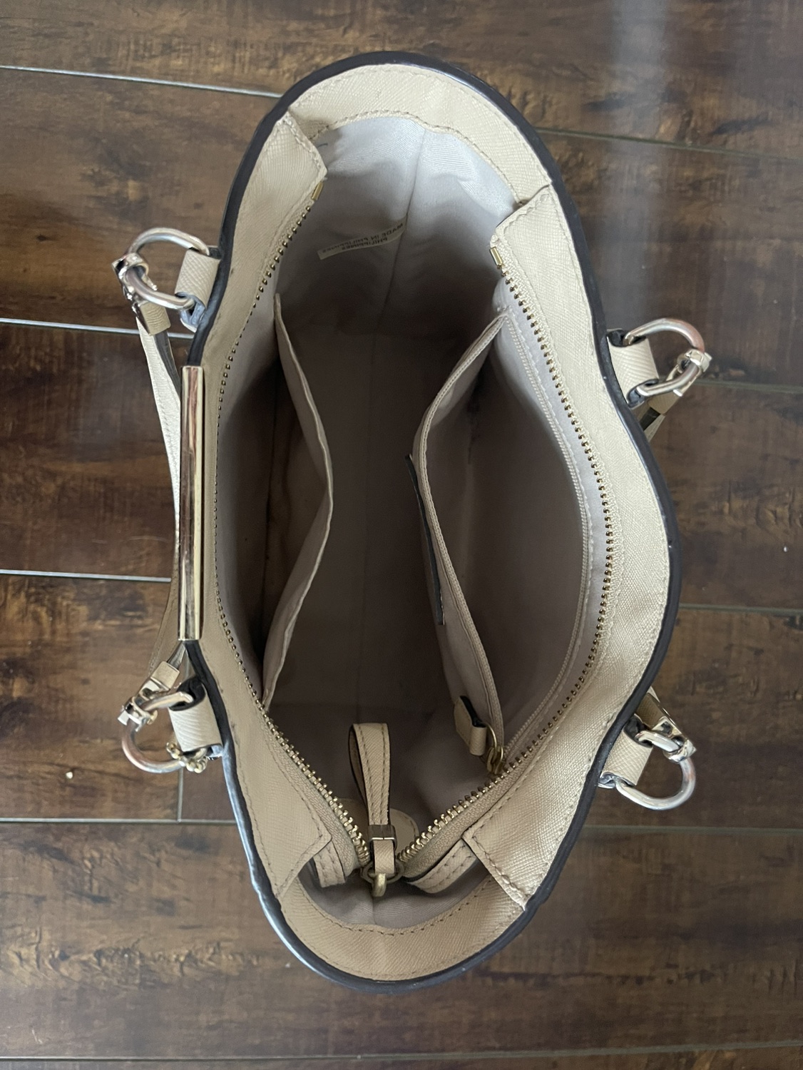 Coach handbag image indicator(3)