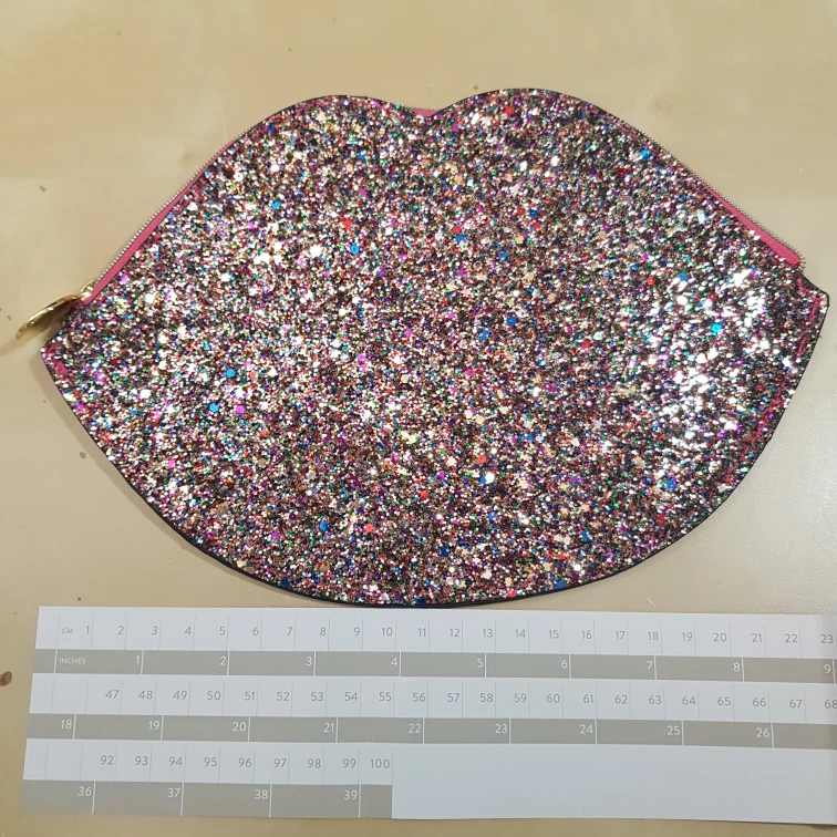 glittery cosmetics pouch #freecycle image indicator(2)