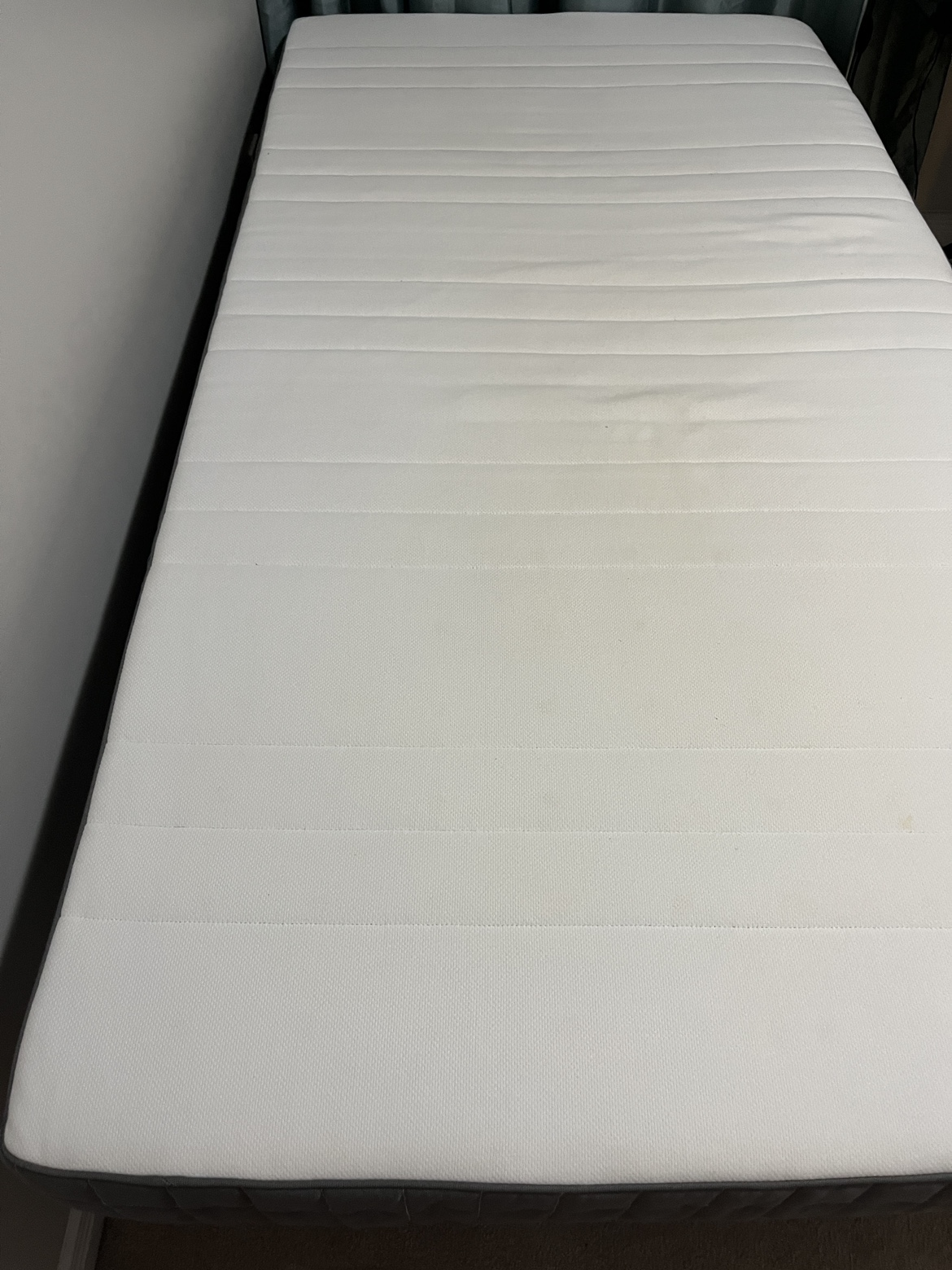 Staples executive chair image indicator(4)