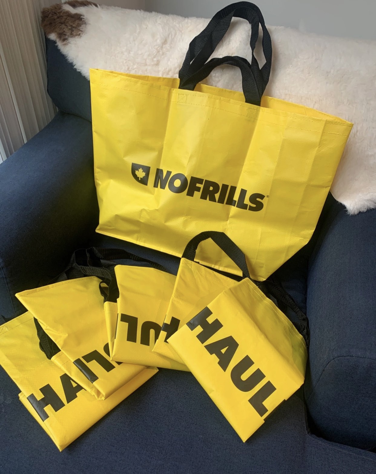 Reusable shopping bag ♻️ waterproof #freecycle 🎁